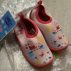 NEW 🆕 Peppa Pig Pink Kids Water Shoes